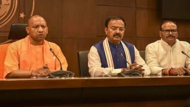 योगी सरकार के कैबिनेट विस्तार में दिखेगा महिला कार्ड? ब्राह्मणों पर भी फोकस, OBC से एक नाम तय