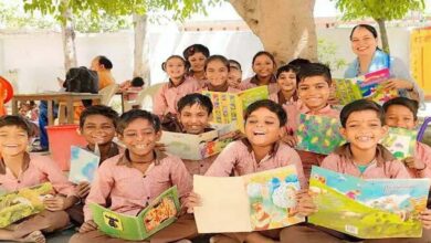 योगी सरकार में बदली बेसिक शिक्षा की तस्वीर, नामांकन से लेकर गुणवत्ता तक ऐतिहासिक सुधार