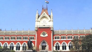 चुनाव आयोग पर भड़का कलकत्ता हाईकोर्ट, तुगलकी फरमान पर सुनाई कड़ी फटकार