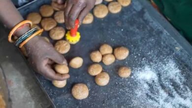 बस्ती का ‘राम जी पेड़ा’ देश-विदेश में धूम, मुस्लिम महिलाएं बना रहीं देसी मिठाई