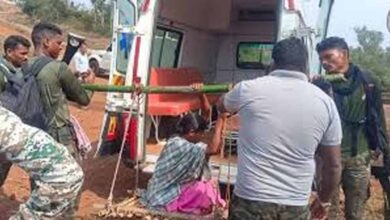 Dantewada में जवान बने फरिश्ता: गर्भवती महिला को सुरक्षित अस्पताल पहुंचाया