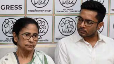 TMC में बढ़ी अंदरूनी कलह? ममता बनर्जी के सामने ही विधायकों ने उड़ाया अभिषेक का मजाक