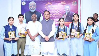 CM साय का संदेश: सपना देखो, लक्ष्य बनाओ और मेहनत करो- बलरामपुर में मेधावी छात्रों का सम्मान