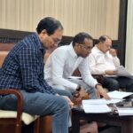 रायपुर : लोक निर्माण विभाग के सचिव ने अधिकारियों की ली बैठक