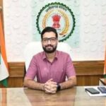 महासमुंद : कलेक्टर ने कहा बेटियों ने बढ़ाया जिले का मान