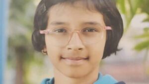“गोलू और पानी की बूँद: एक छोटी सोच से बड़ी बदलाव की कहानी”