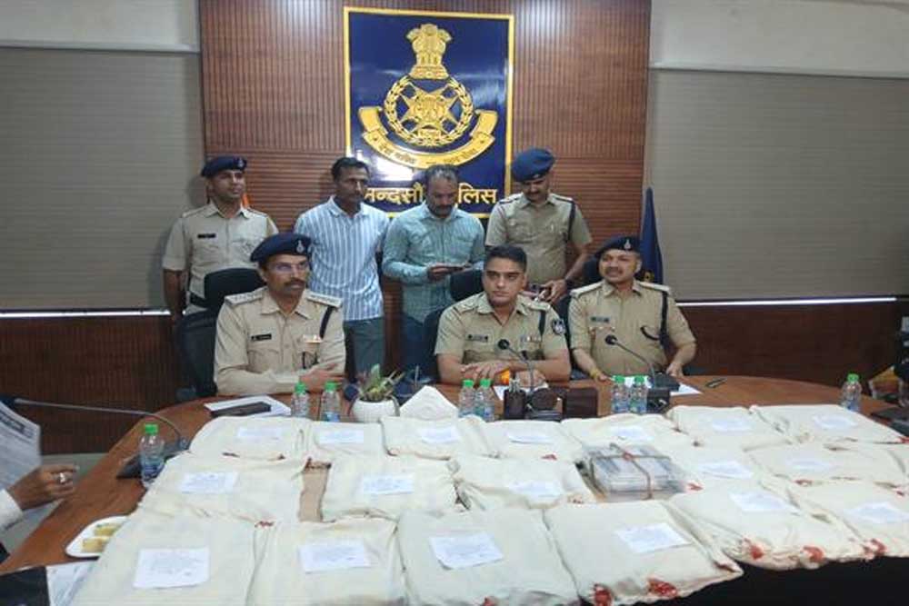 मंदसौर पुलिस ने अंतर्राज्यीय ड्रग्स तस्कर गिरोह का किया पर्दाफाश