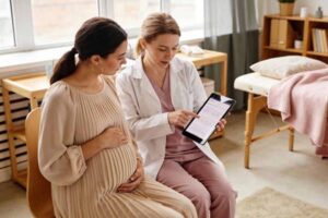 प्रेग्नेंसी में तम्बाकू बना जानलेवा, PGI विशेषज्ञों ने दी गंभीर बीमारियों की चेतावनी
