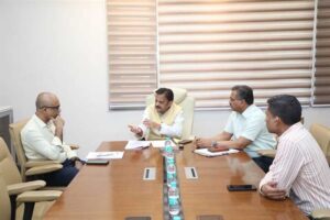 जनहित सर्वोपरि, स्वास्थ्य व्यवस्थाओं में सुधार के दिए निर्देश