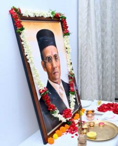 मुख्यमंत्री ने विनायक दामोदर सावरकर को किया याद, देशभक्ति और त्याग को बताया प्रेरणा