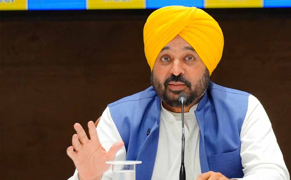 मान सरकार का बड़ा कदम! पंजाब में ग्रुप C-D भर्ती से खत्म हो सकता है ठेकेदारी सिस्टम
