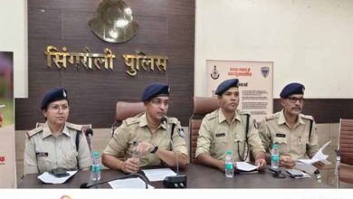 सिंगरौली पुलिस ने 02 वर्षीय अपहृत बालिका को 36 घंटे में झारखंड से सकुशल किया दस्तयाब सिंगरौली पुलिस ने 02 वर्षीय अपहृत बालिका को 36 घंटे में झारखंड से सकुशल किया दस्तयाब