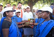 एक चौपाल ऐसा भी जहाँ खुशियों और तालियों की रही गूंज