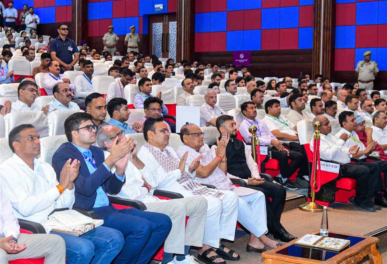 प्रधानमंत्री बोले—युवा, कौशल और नवाचार से बनेगा विकसित भारत 2047; स्टार्टअप और रोजगार पर दिया जोर