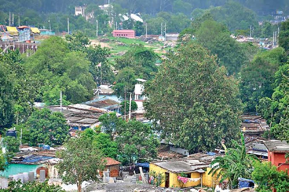 रांची में एचईसी की संपत्ति पर अतिक्रमण, हजारों एकड़ जमीन पर निगरानी पर सवाल रांची में एचईसी की संपत्ति पर अतिक्रमण, हजारों एकड़ जमीन पर निगरानी पर सवाल