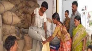 जिलों की मांग पर सरकार का फैसला, राशन वितरण की डेडलाइन बढ़ी जिलों की मांग पर सरकार का फैसला, राशन वितरण की डेडलाइन बढ़ी