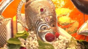 रात में हनुमान जी की पूजा क्यों मानी जाती है सबसे फलदायी? जानिए धार्मिक मान्यता रात में हनुमान जी की पूजा क्यों मानी जाती है सबसे फलदायी? जानिए धार्मिक मान्यता