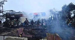 लाचेन में आग से तबाह हुआ प्रसिद्ध बौद्ध मठ, पवित्र अवशेष और ग्रंथ नष्ट लाचेन में आग से तबाह हुआ प्रसिद्ध बौद्ध मठ, पवित्र अवशेष और ग्रंथ नष्ट