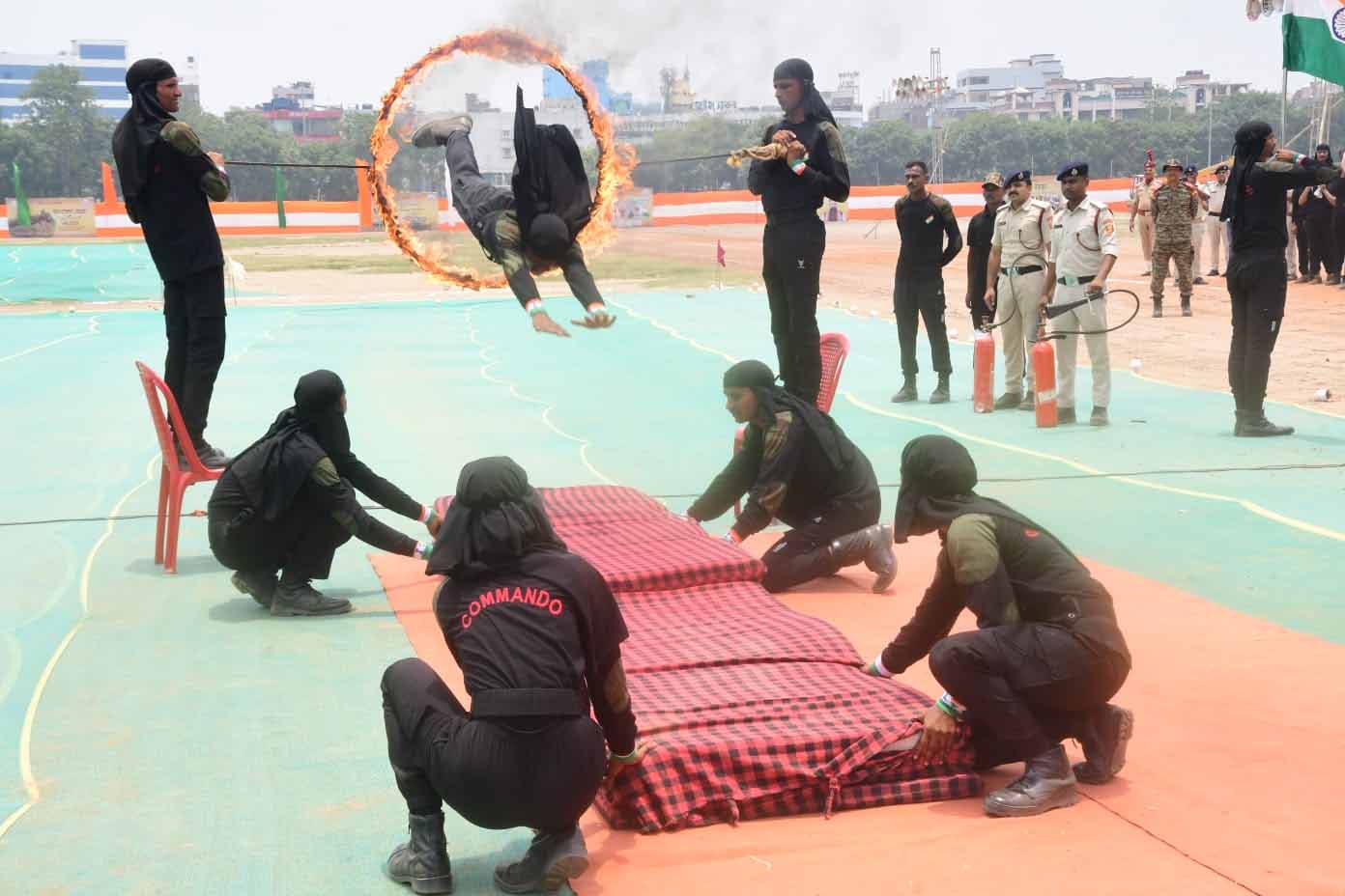 गांधी मैदान में हुआ भव्य समारोह: होमगार्ड जवानों को आधुनिक प्रशिक्षण और नई जिम्मेदारियों की जानकारी गांधी मैदान में हुआ भव्य समारोह: होमगार्ड जवानों को आधुनिक प्रशिक्षण और नई जिम्मेदारियों की जानकारी