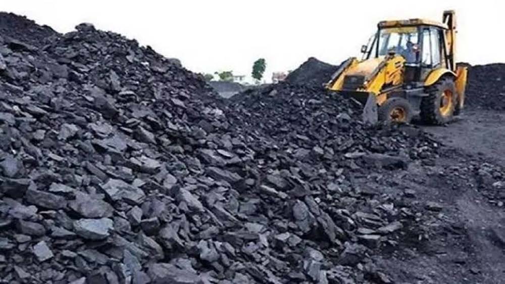 सुरक्षा दावों के बीच धनबाद में बढ़ा अवैध कोयला कारोबार, ड्रोन निगरानी भी नाकाम