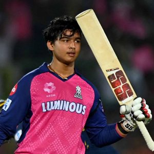 15 साल के वैभव सूर्यवंशी ने IPL में मचाया धमाल, मेहनत और त्याग से बने भारत के नए क्रिकेट सनसनी 15 साल के वैभव सूर्यवंशी ने IPL में मचाया धमाल, मेहनत और त्याग से बने भारत के नए क्रिकेट सनसनी