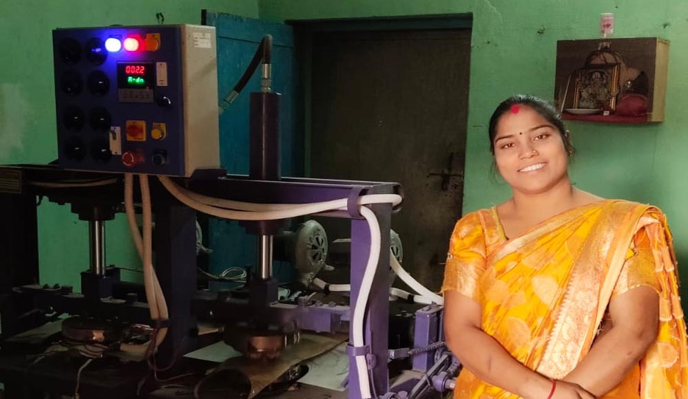 हौसलों की उड़ान: संघर्षों से लड़कर बनीं ‘लखपति दीदी’ कांति साहू, अब चार सफल कारोबार की मालिक हौसलों की उड़ान: संघर्षों से लड़कर बनीं ‘लखपति दीदी’ कांति साहू, अब चार सफल कारोबार की मालिक