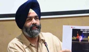 बंटी रोमाणा को कनाडा में रोका गया, पंजाब में दर्ज केस बने वजह; एयरपोर्ट से वापस भेजे गए बंटी रोमाणा को कनाडा में रोका गया, पंजाब में दर्ज केस बने वजह; एयरपोर्ट से वापस भेजे गए