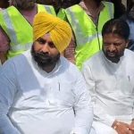 सफाईकर्मियों की शिकायत पर मंत्री हरजोत बैंस हैरान, बोले- कर्मचारी पक्के हैं तो वेतन रुका कैसे? सफाईकर्मियों की शिकायत पर मंत्री हरजोत बैंस हैरान, बोले- कर्मचारी पक्के हैं तो वेतन रुका कैसे?