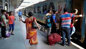 रेल यात्रियों को बड़ी राहत: वेटिंग टिकट होने पर भी सफर के दौरान मिल सकेगी कन्फर्म सीट