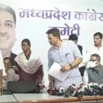 PCC दफ्तर का VIDEO बना चर्चा का विषय, दिग्विजय सिंह ने बदली सीट; पटवारी बोले- वे हमारे मार्गदर्शक हैं PCC दफ्तर का VIDEO बना चर्चा का विषय, दिग्विजय सिंह ने बदली सीट; पटवारी बोले- वे हमारे मार्गदर्शक हैं