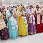 मुख्यमंत्री ने नोएडा इंटरनेशनल एयरपोर्ट, जेवर के निर्माण के लिए भूमि समर्पित करने वाले किसानों से किया संवाद