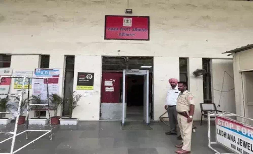 खालिस्तान नेशनल आर्मी के नाम से धमकी भरा मेल, दिल्ली जाने वाली ट्रेन में धमाके की चेतावनी