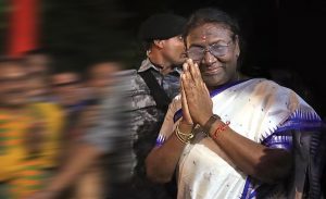 राष्ट्रपति के स्वागत को तैयार ओंकारेश्वर, कड़ी सुरक्षा के बीच कई मार्ग डायवर्ट; MP दौरे की शुरुआत आज राष्ट्रपति के स्वागत को तैयार ओंकारेश्वर, कड़ी सुरक्षा के बीच कई मार्ग डायवर्ट; MP दौरे की शुरुआत आज