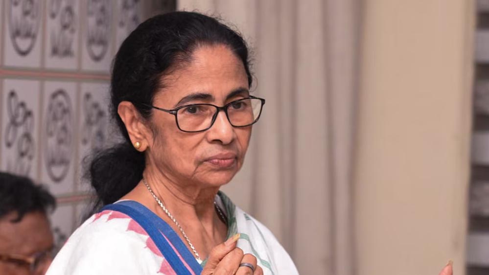 TMC में अनुशासनहीनता पर सख्ती, ममता ने दो नेताओं को पार्टी से निकाला TMC में अनुशासनहीनता पर सख्ती, ममता ने दो नेताओं को पार्टी से निकाला