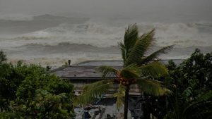 मौसम का डबल अटैक! 24 घंटे में 20 राज्यों में मूसलाधार बारिश, IMD ने जारी की चेतावनी मौसम का डबल अटैक! 24 घंटे में 20 राज्यों में मूसलाधार बारिश, IMD ने जारी की चेतावनी
