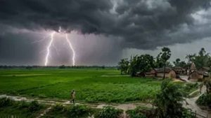 गर्मी से मिली राहत, अब बारिश और वज्रपात का खतरा: 15 जून तक झारखंड में अलर्ट