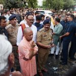 मुख्यमंत्री ने मृतकों के परिजनों को 5-5 लाख रुपये और घायलों के लिए 50 हजार रुपये की आर्थिक सहायता का किया ऐलान मुख्यमंत्री ने मृतकों के परिजनों को 5-5 लाख रुपये और घायलों के लिए 50 हजार रुपये की आर्थिक सहायता का किया ऐलान