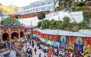 मां वैष्णो देवी के दरबार में उमड़ा आस्था का सैलाब, 50.70 लाख भक्त पहुंचे; पिछले साल से 10 लाख अधिक श्रद्धालु