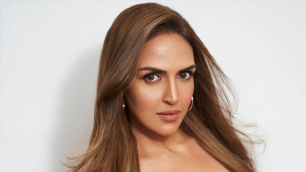 Esha Deol ने तलाक के बाद रिश्तों पर तोड़ी चुप्पी, कहा- ‘गलती होती है’, रोमांस को लेकर दिया बड़ा बयान