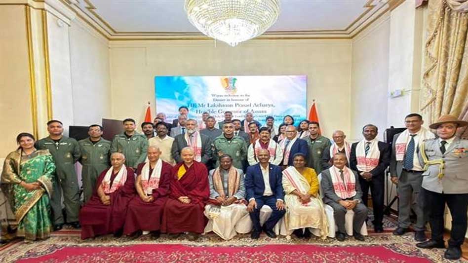 मंगोलिया पहुंचे भगवान बुद्ध के प्रमुख शिष्यों के पवित्र अवशेष, श्रद्धा के साथ हुआ भव्य स्वागत मंगोलिया पहुंचे भगवान बुद्ध के प्रमुख शिष्यों के पवित्र अवशेष, श्रद्धा के साथ हुआ भव्य स्वागत