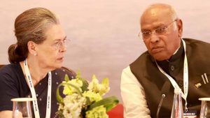 कांग्रेस पर CPI(M) का हमला, विपक्षी गठबंधन में बढ़ा तनाव