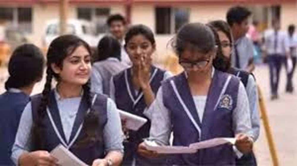 फीस से लेकर शिक्षकों तक का ब्योरा ऑनलाइन करना होगा, पटना में स्कूलों पर सख्ती फीस से लेकर शिक्षकों तक का ब्योरा ऑनलाइन करना होगा, पटना में स्कूलों पर सख्ती