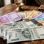 वास्तु के ये 4 बदलाव बढ़ा सकते हैं धन और समृद्धि के अवसर