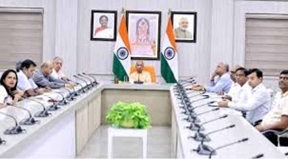 योगी सरकार का बड़ा फैसला: आउटसोर्स सेवा निगम का पोर्टल अगस्त तक तैयार, नई भर्ती भी शुरू
