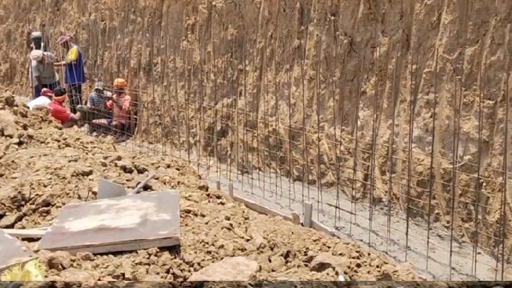नई पहचान पाएगा ऐतिहासिक पंडरीतराई तालाब, 3 फीट से 8 फीट तक किया जा रहा गहरीकरण