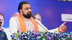 खान सर-रोशन सर विवाद के बीच सरकार का बड़ा कदम, कोचिंग होंगे शिफ्ट खान सर-रोशन सर विवाद के बीच सरकार का बड़ा कदम, कोचिंग होंगे शिफ्ट