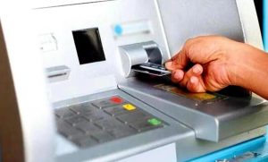 RBI रिपोर्ट ने खोली पोल, बाजार में पैसा भरपूर लेकिन ATM में नहीं मिल रहा कैश; इंडस्ट्री परेशान