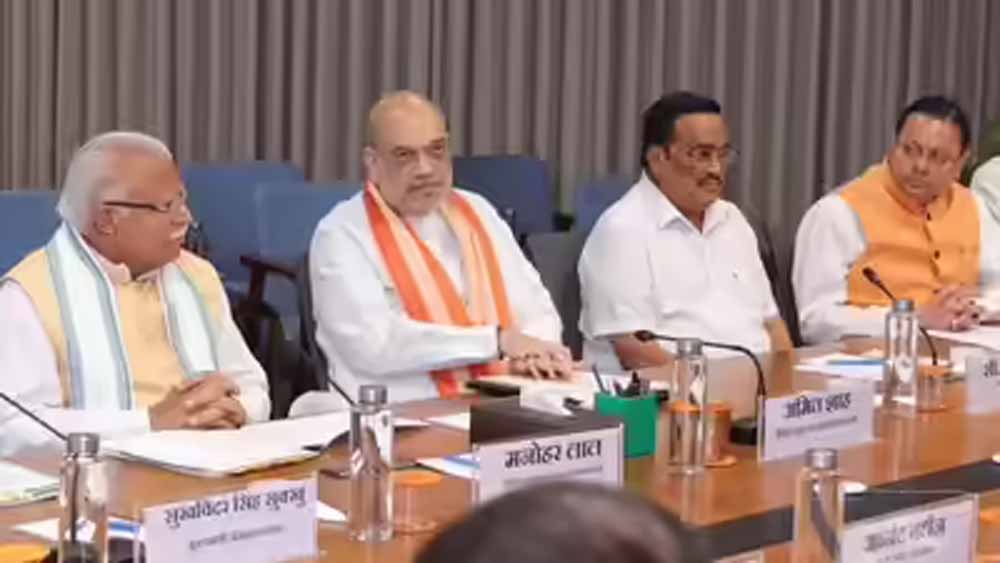 अमित शाह की बैठक में दिल्ली स्लम नीति 2026 और यमुना सफाई पर बड़ा फैसला अमित शाह की बैठक में दिल्ली स्लम नीति 2026 और यमुना सफाई पर बड़ा फैसला