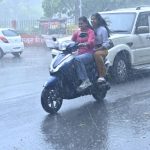 मध्यप्रदेश में बदला मौसम का मिजाज, मानसून आने से पहले रिकॉर्ड बारिश; आधे प्रदेश में आज तेज आंधी की चेतावनी मध्यप्रदेश में बदला मौसम का मिजाज, मानसून आने से पहले रिकॉर्ड बारिश; आधे प्रदेश में आज तेज आंधी की चेतावनी