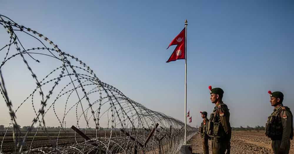 पश्चिम बंगाल कार्रवाई के बाद सीमावर्ती बिहार में चौकसी सख्त, वाहनों की गहन जांच जारी पश्चिम बंगाल कार्रवाई के बाद सीमावर्ती बिहार में चौकसी सख्त, वाहनों की गहन जांच जारी